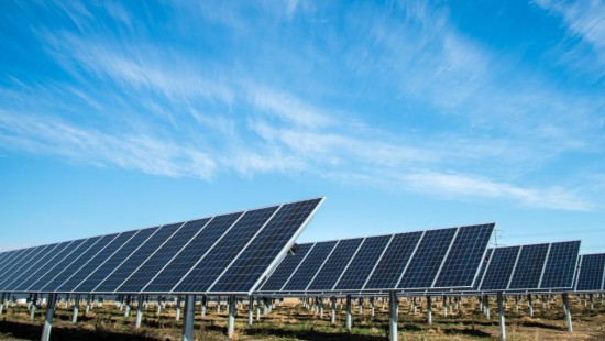 iDPRT iK4工业条码打印机:太阳能光伏行业的可靠打印解决方案